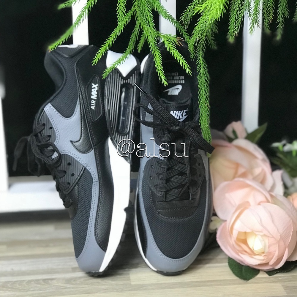 NWT Nike Air Max 90 Black WMNS - Picture 7 of 8